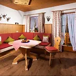 Pfingstlerlehen Apartman